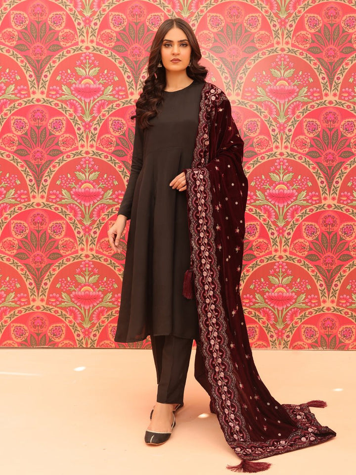 Velvet Shawl (SP-W22-VP-005) - SalitexOnline