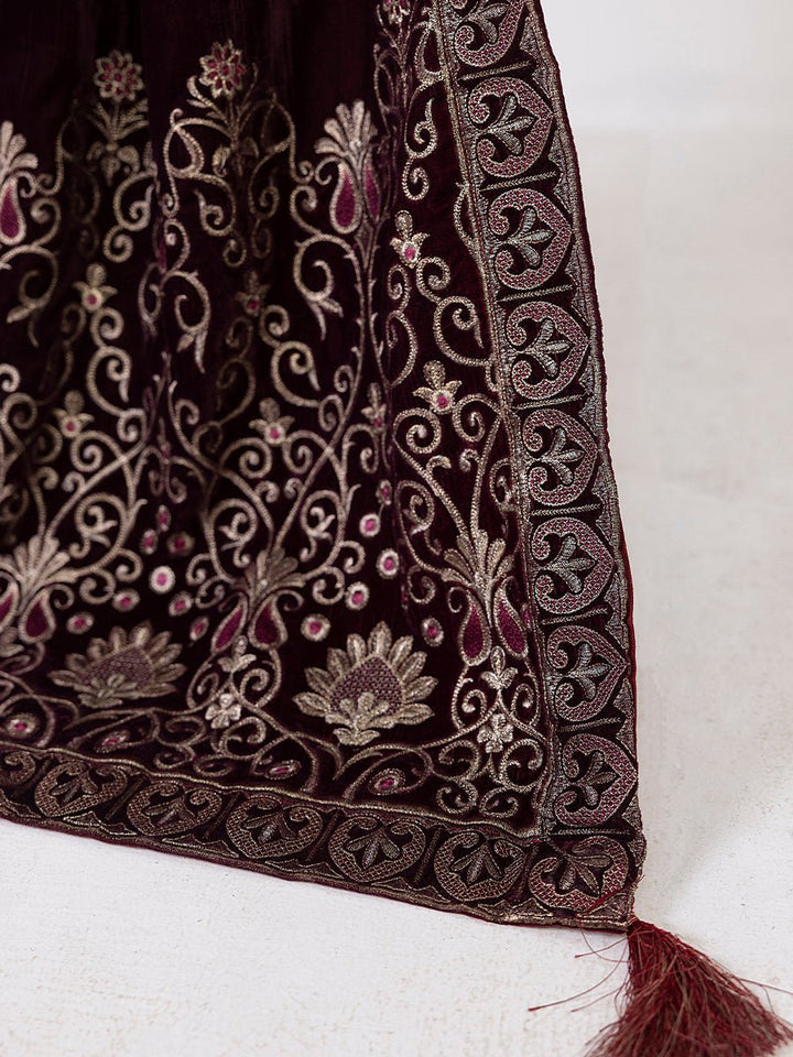 Velvet Shawl (SP-W22-VP-012) - SalitexOnline